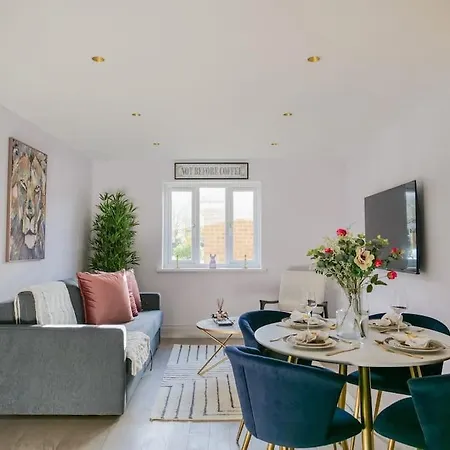 Stylish Retreat For Your Short Getaway London Exterior photo